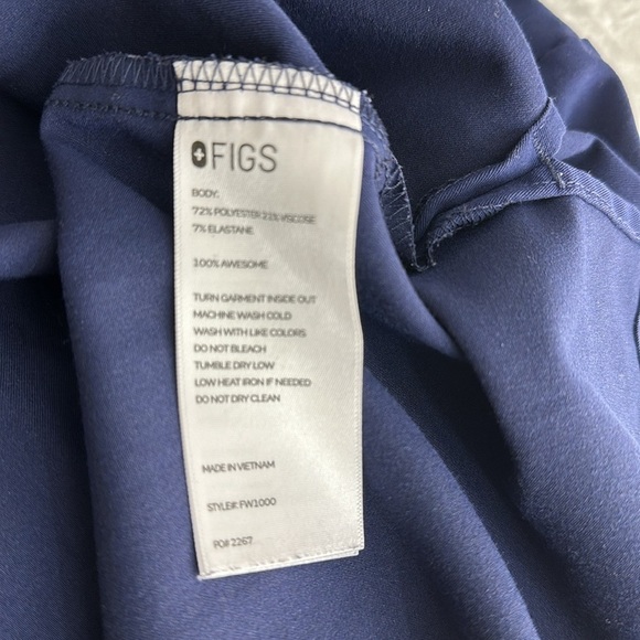 Figs Short Sleeve Scrub Top - Picture 6 of 6